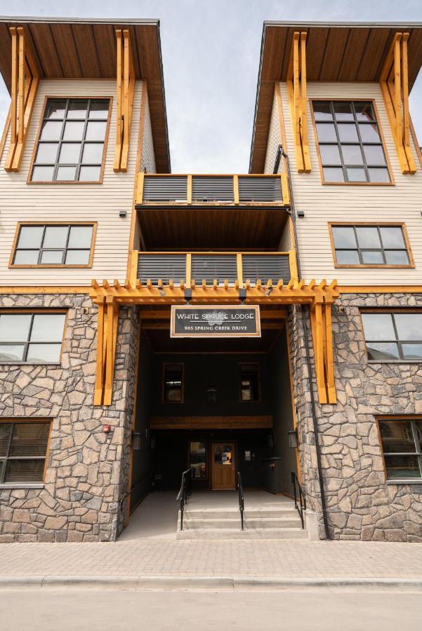 Spring Creek Luxury King One Bedroom At White Spruce Lodge Canmore Buitenkant foto